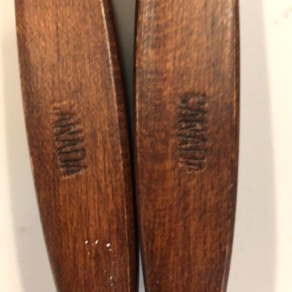 The cellar teak wooden bowls (2) and Canadian made wooden spoon fork salad tongs - Picture 5 of 8